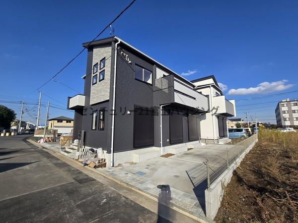 藤沢市菖蒲沢　新築戸建2号棟　全3棟