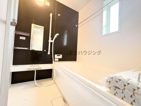 茅ヶ崎市柳島第11　新築戸建3号棟　全8棟