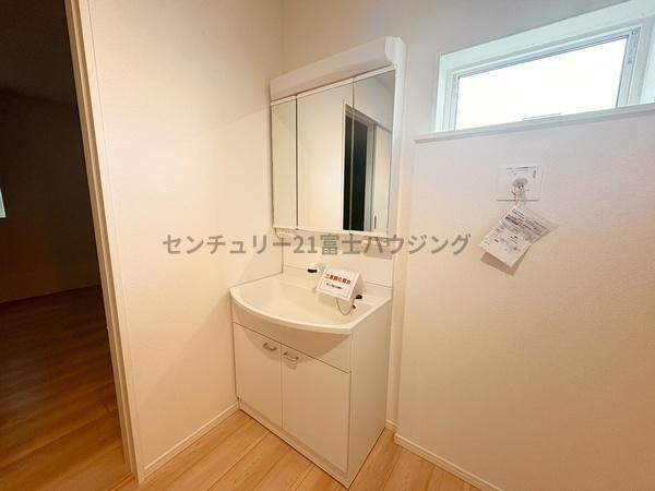茅ヶ崎市柳島第11　新築戸建6号棟　全8棟