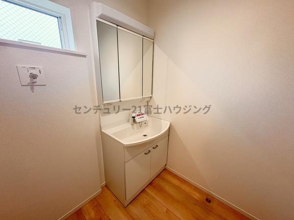 茅ヶ崎市柳島第11　新築戸建8号棟　全8棟