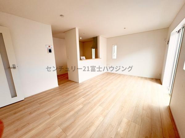 茅ヶ崎市柳島第11　新築戸建8号棟　全8棟