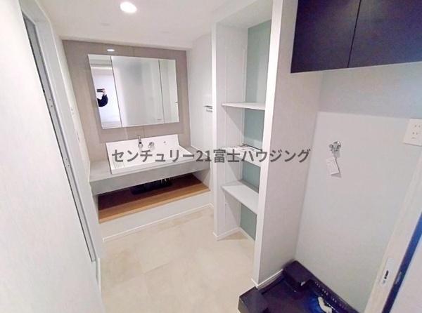 ココタウンヒルトップマリーナ