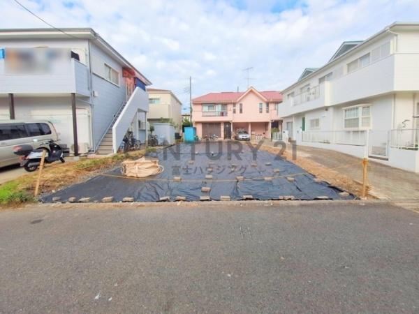 藤沢市鵠沼桜が岡2丁目　条件無売地　全1区画