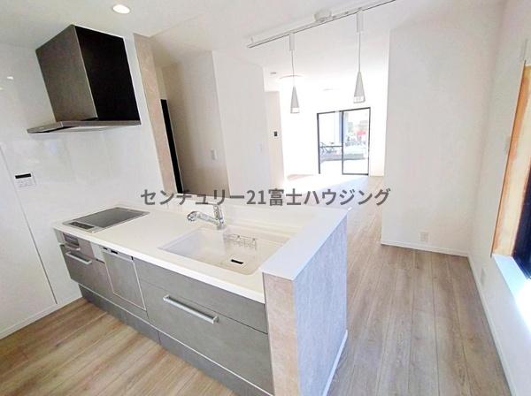 茅ヶ崎市柳島海岸　中古戸建
