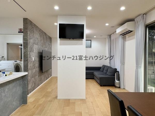藤沢市片瀬目白山　中古戸建