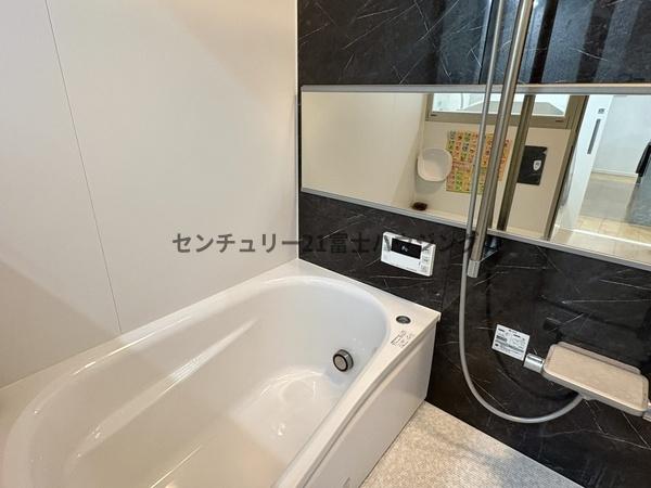 藤沢市片瀬目白山　中古戸建