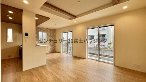 茅ヶ崎市松が丘2丁目　新築戸建1号棟　全2棟