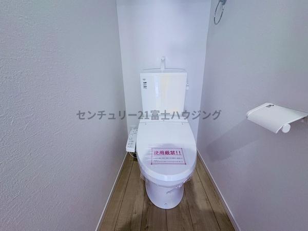 茅ヶ崎市高田2期　新築戸建2号棟　全3棟