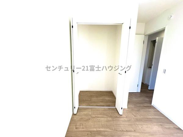 茅ヶ崎市高田2期　新築戸建2号棟　全3棟