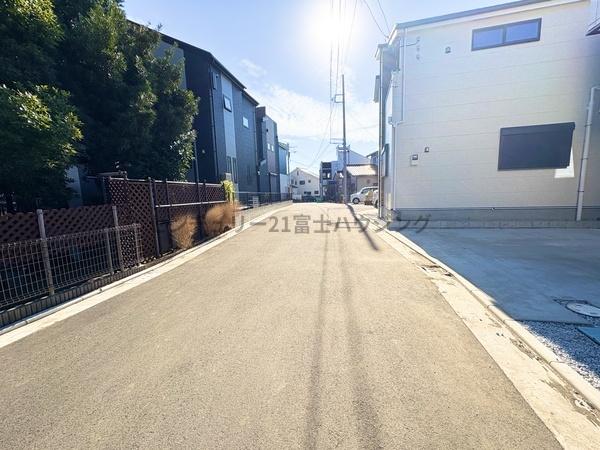 茅ヶ崎市高田2期　新築戸建2号棟　全3棟
