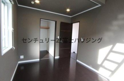藤沢市鵠沼神明４丁目の中古一戸建て