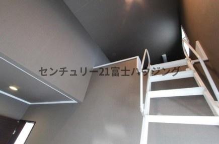 藤沢市鵠沼神明４丁目の中古一戸建て