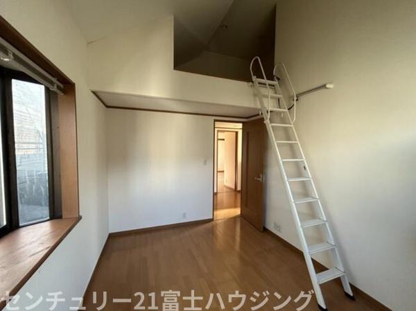 藤沢市鵠沼海岸４丁目の中古一戸建て