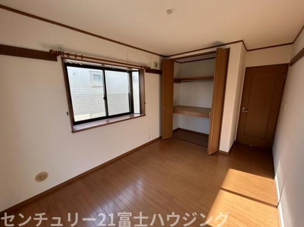 藤沢市鵠沼海岸４丁目の中古一戸建て