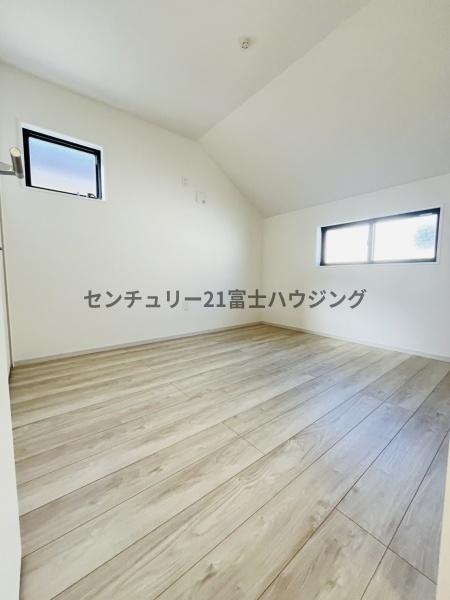 茅ヶ崎市旭が丘3期　新築戸建2号棟　全3棟