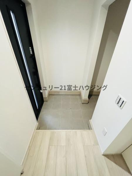茅ヶ崎市旭が丘3期　新築戸建2号棟　全3棟