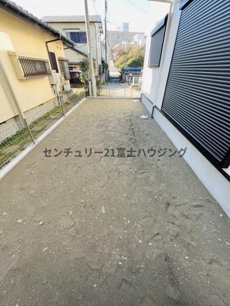 茅ヶ崎市旭が丘3期　新築戸建2号棟　全3棟
