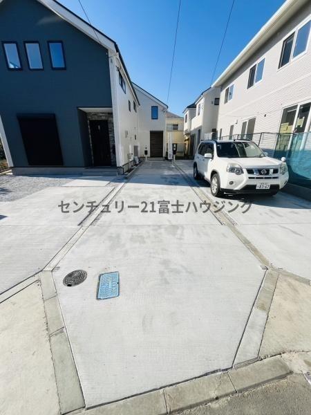 茅ヶ崎市旭が丘3期　新築戸建2号棟　全3棟