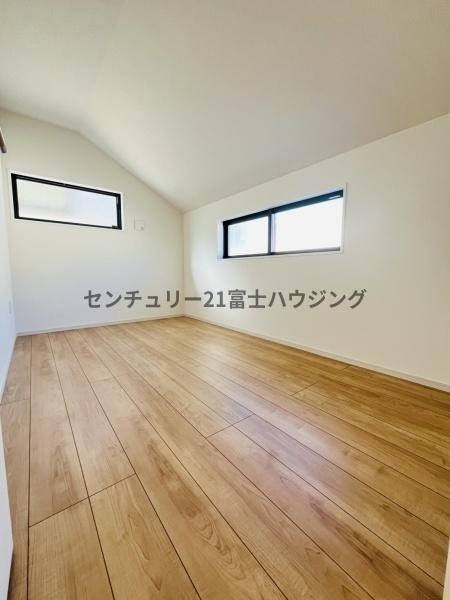 茅ヶ崎市旭が丘3期　新築戸建3号棟　全3棟