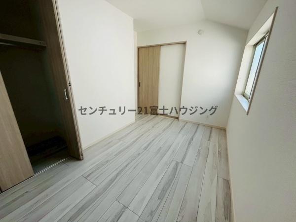 藤沢市鵠沼海岸7丁目　新築戸建2号棟　全3棟