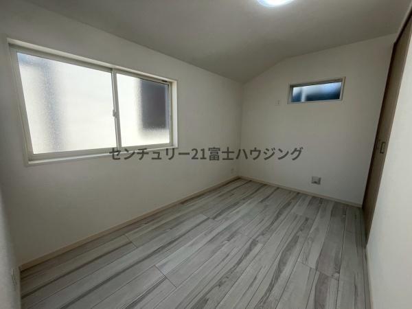 藤沢市鵠沼海岸7丁目　新築戸建2号棟　全3棟