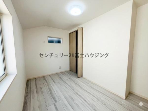 藤沢市鵠沼海岸7丁目　新築戸建2号棟　全3棟