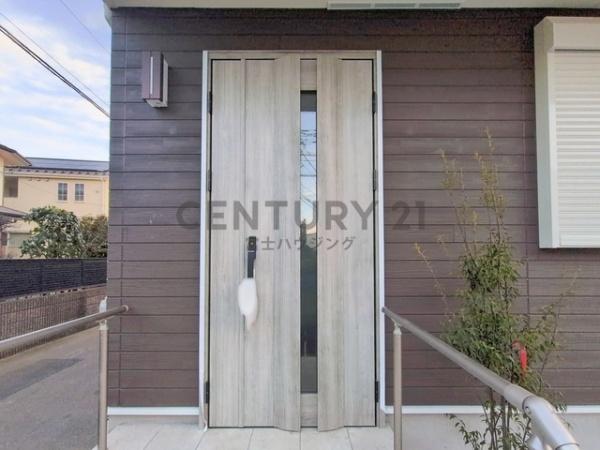 藤沢市鵠沼海岸7丁目　新築戸建2号棟　全3棟