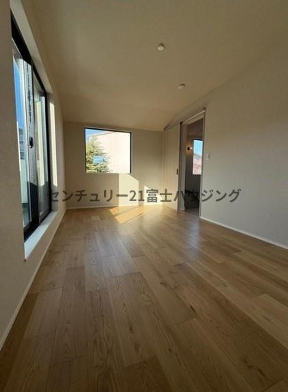 藤沢市白旗4丁目　新築戸建　全1棟
