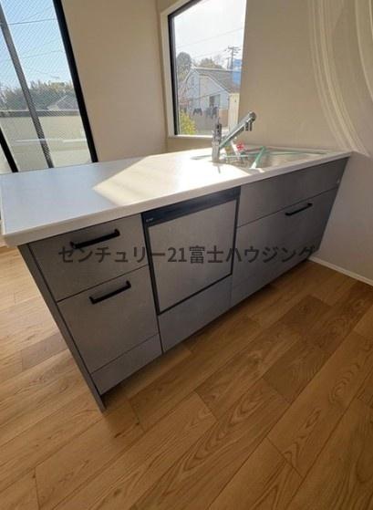 藤沢市白旗4丁目　新築戸建　全1棟