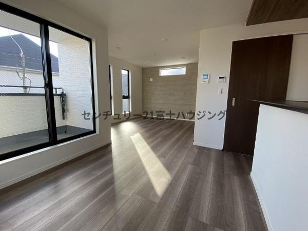 藤沢市湘南台4丁目4期　新築戸建1号棟　全2棟