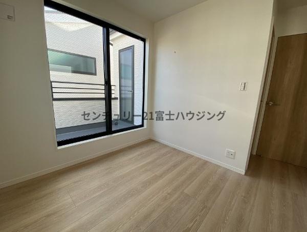 藤沢市湘南台4丁目4期　新築戸建2号棟　全2棟