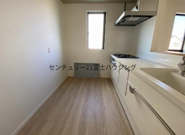 藤沢市湘南台4丁目4期　新築戸建2号棟　全2棟