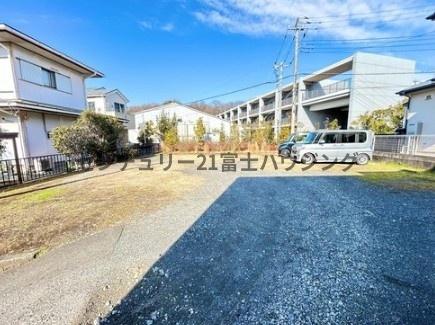 藤沢市柄沢　条件無売地　全1区画