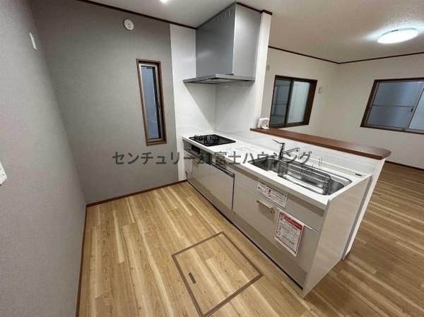 藤沢市高倉　中古戸建