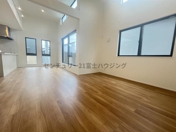 茅ヶ崎市松林１丁目の新築一戸建
