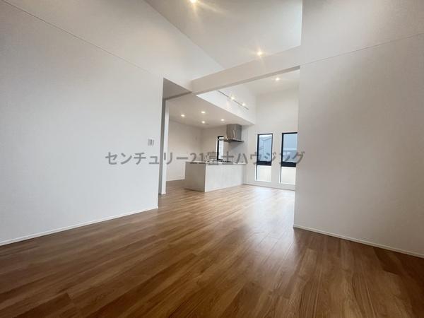 茅ヶ崎市松林１丁目の新築一戸建