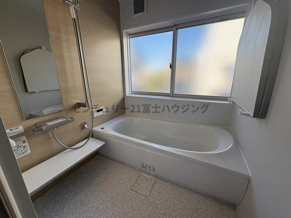 茅ヶ崎市東海岸南３丁目の中古一戸建て