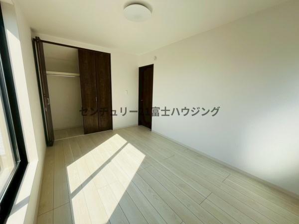 藤沢市鵠沼海岸7丁目　新築戸建1号棟　全3棟