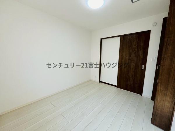 藤沢市鵠沼海岸7丁目　新築戸建1号棟　全3棟