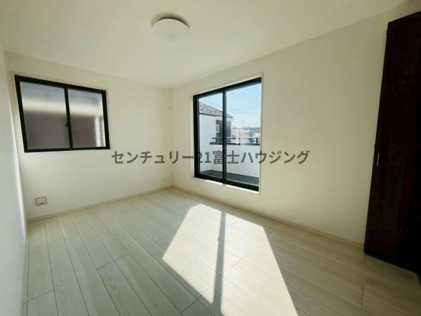 藤沢市鵠沼海岸7丁目　新築戸建1号棟　全3棟