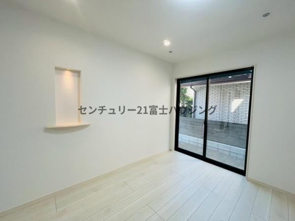 藤沢市鵠沼海岸7丁目　新築戸建1号棟　全3棟
