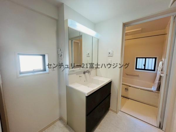 藤沢市鵠沼海岸7丁目　新築戸建1号棟　全3棟