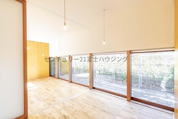 茅ヶ崎市東海岸南４丁目の中古一戸建