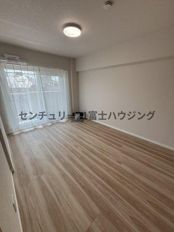 六会駅前高層住宅