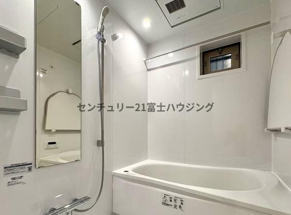 プラハ鎌倉材木座