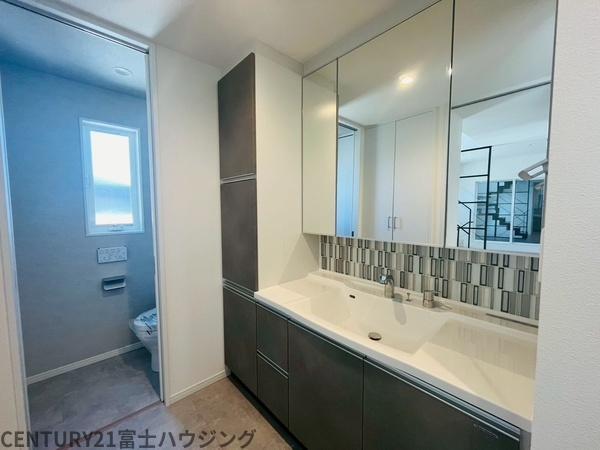 藤沢市片瀬山1丁目　新築戸建1号棟　全3棟