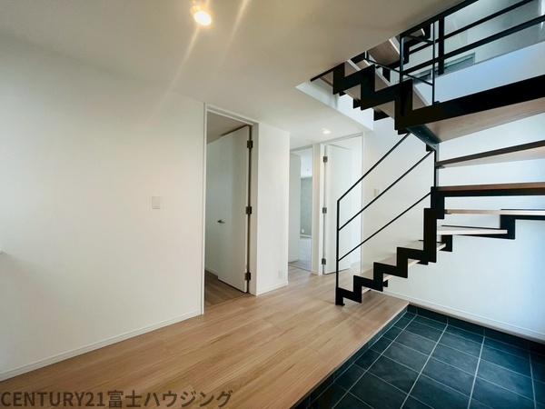 藤沢市片瀬山1丁目　新築戸建1号棟　全3棟