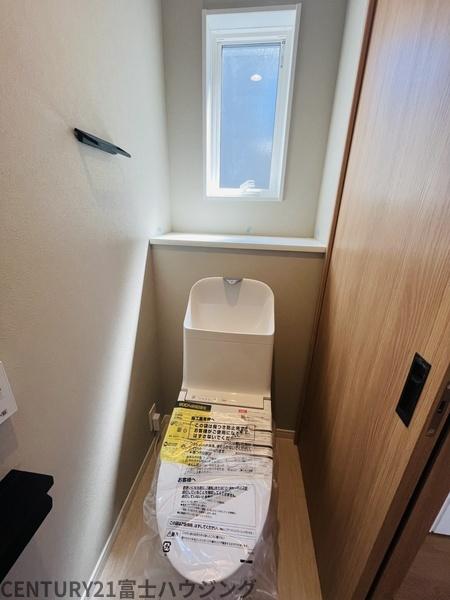 藤沢市片瀬山1丁目　新築戸建2号棟　全3棟