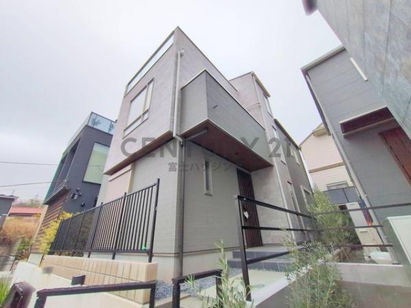 藤沢市片瀬山1丁目 新築戸建3号棟 全3棟