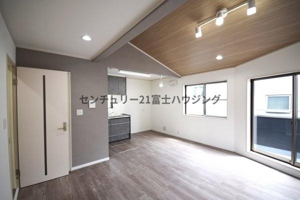 茅ヶ崎市十間坂３丁目の中古一戸建て